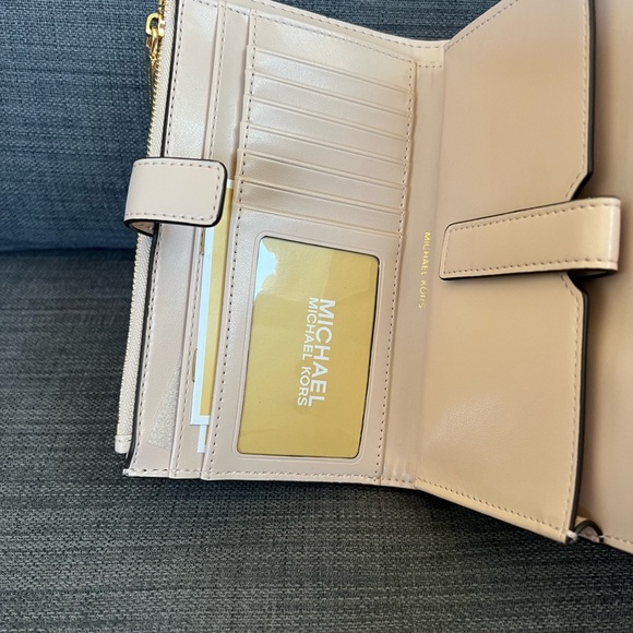 NWT MICHAEL KORS DOUBLE ZIP WRISTLET WALLET 8 IPHONE CASE - Picture 7 of 12